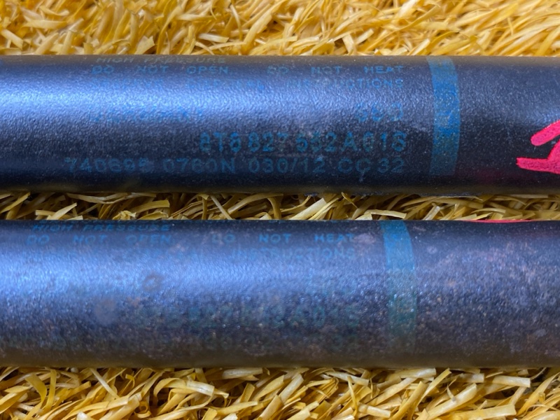 амортизатор багажника, 600 рублей, Красноярск