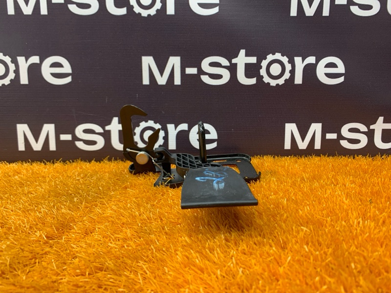 замок капота, 500 рублей, Красноярск