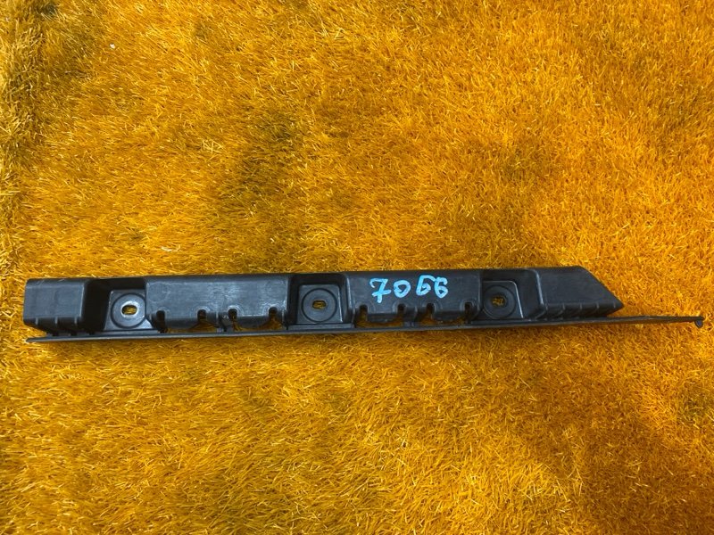 крепление бампера, 800 рублей, Красноярск