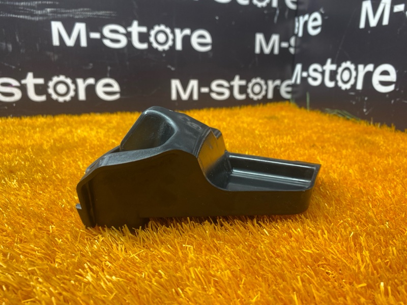 крепление бампера, 500 рублей, Красноярск