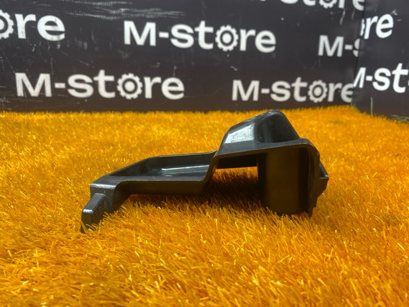 крепление бампера, 500 рублей, Красноярск