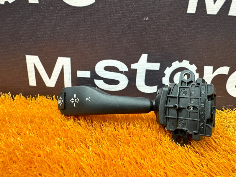 переключатель поворотов, 1000 рублей, Красноярск