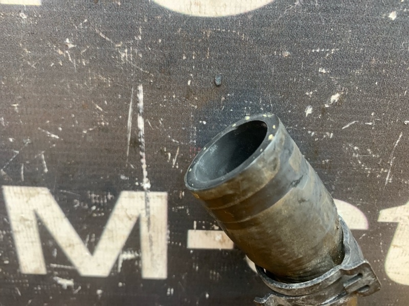 Патрубок системы охлаждения, 1000 рублей, Красноярск