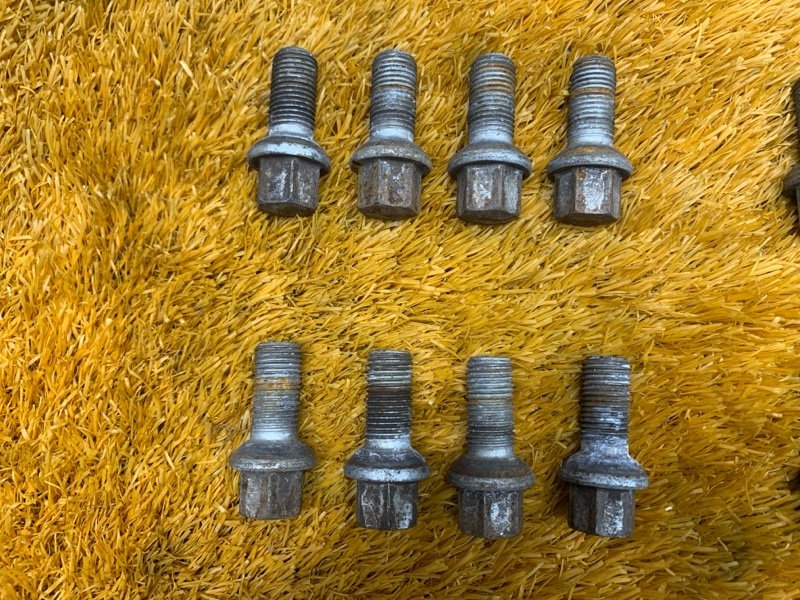 болт колесный, 1600 рублей, Красноярск