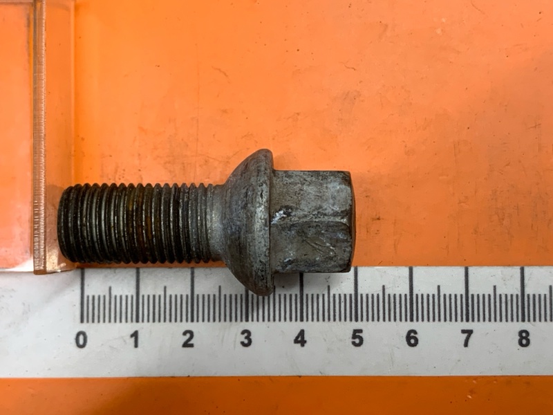 болт колесный, 1600 рублей, Красноярск