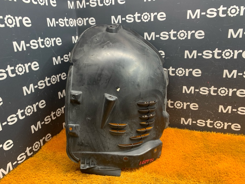 подкрылок, 4000 рублей, Красноярск