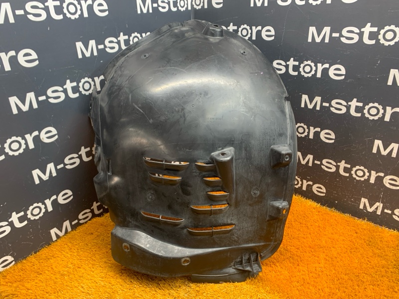 подкрылок, 3000 рублей, Красноярск