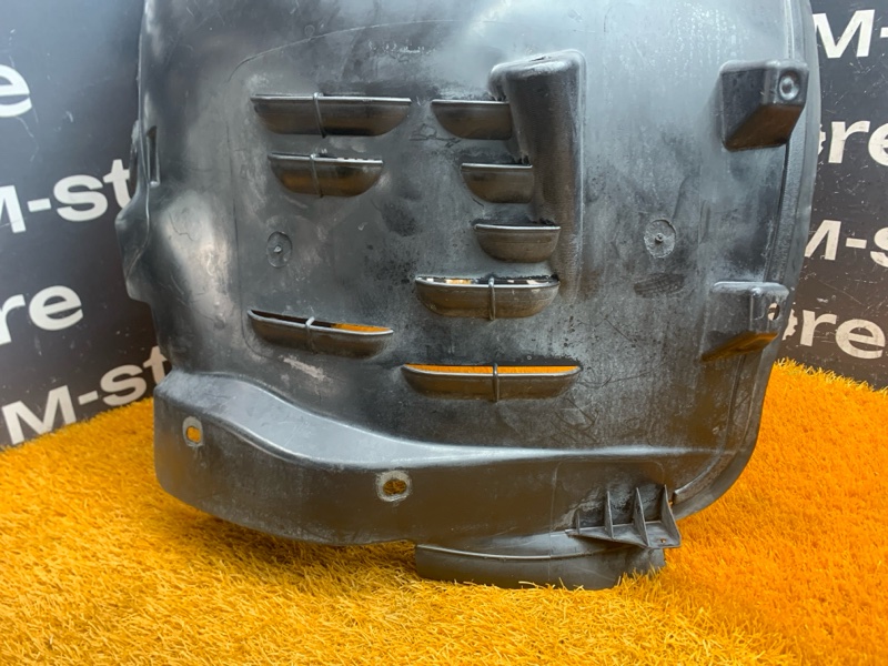 подкрылок, 3000 рублей, Красноярск