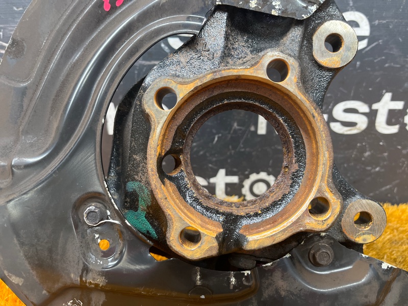 кулак поворотный, 2000 рублей, Красноярск