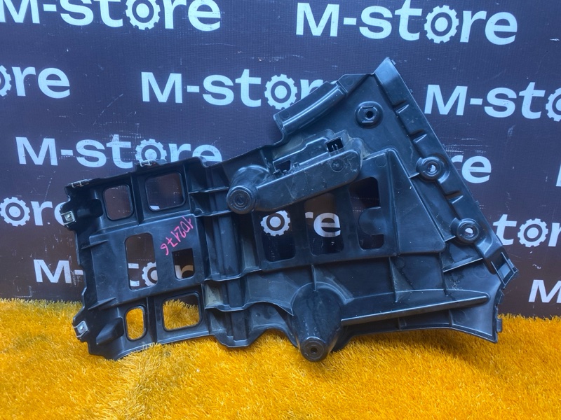 крепление бампера, 1000 рублей, Красноярск