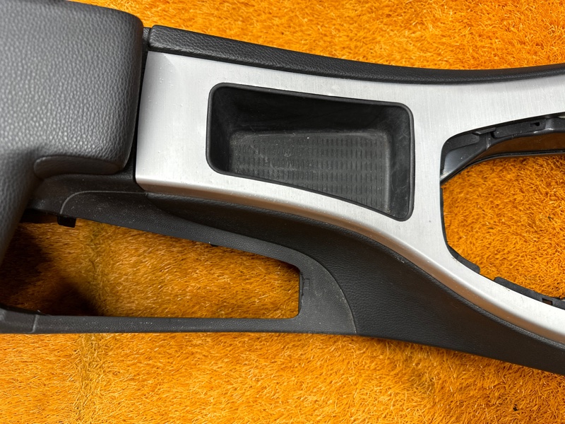 подлокотник, 1000 рублей, Красноярск