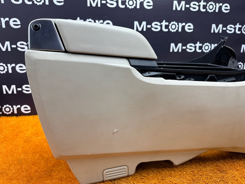 подлокотник, 7000 рублей, Красноярск