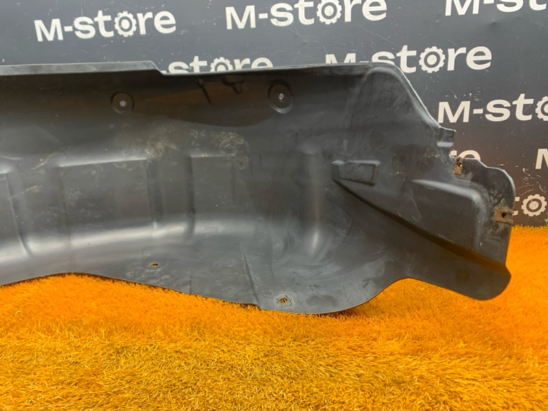 подкрылок, 2000 рублей, Красноярск