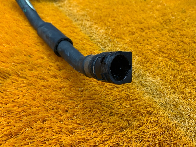 Патрубок системы охлаждения, 1000 рублей, Красноярск