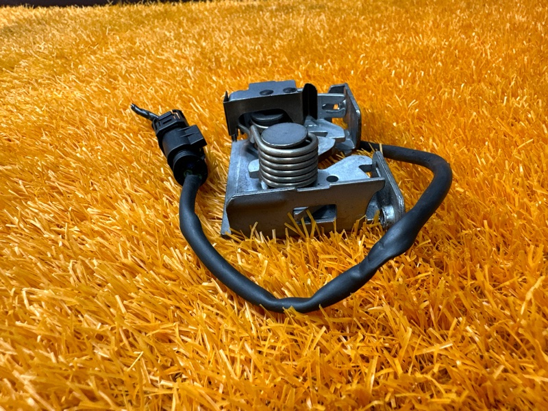 замок капота, 1500 рублей, Красноярск