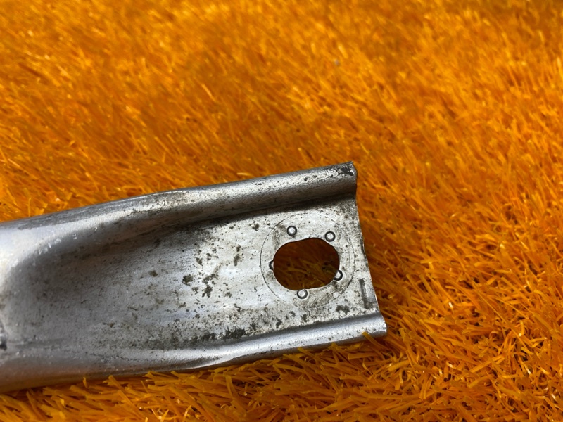 Распорка кузова, 500 рублей, Красноярск