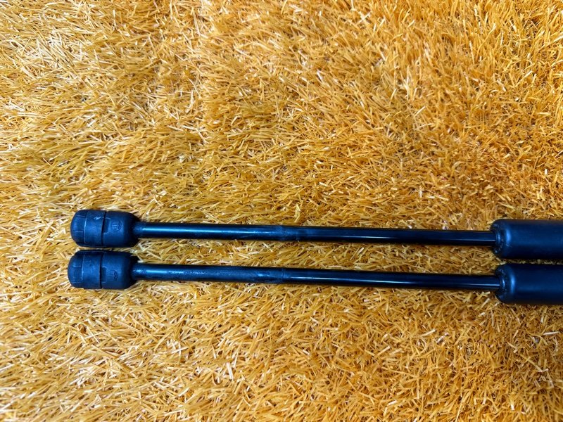 амортизатор капота, 500 рублей, Красноярск