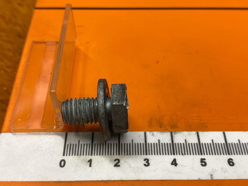 болт гидротрансформатора, 500 рублей, Красноярск