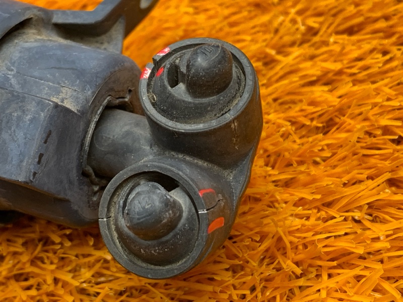 Форсунка омывателя фары, 1000 рублей, Красноярск