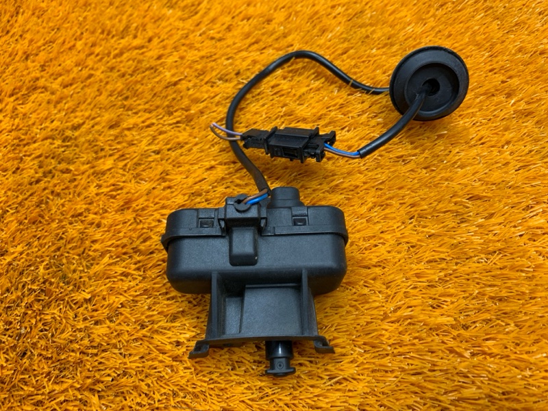 Замок лючка бензобака, 1630 рублей, Красноярск