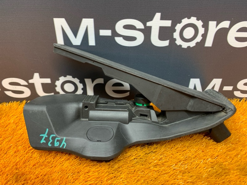 педаль газа, 500 рублей, Красноярск