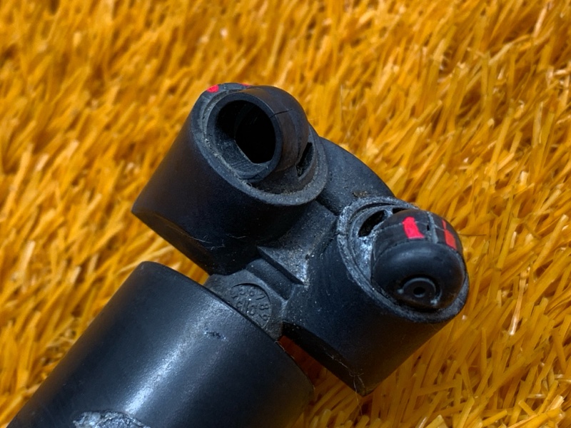 Форсунка омывателя фары, 1000 рублей, Красноярск