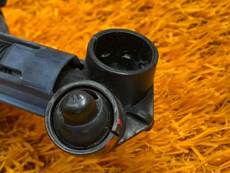 Форсунка омывателя фары, 1000 рублей, Красноярск