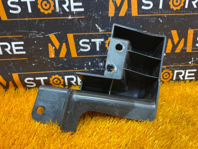 крепление бампера, 500 рублей, Красноярск