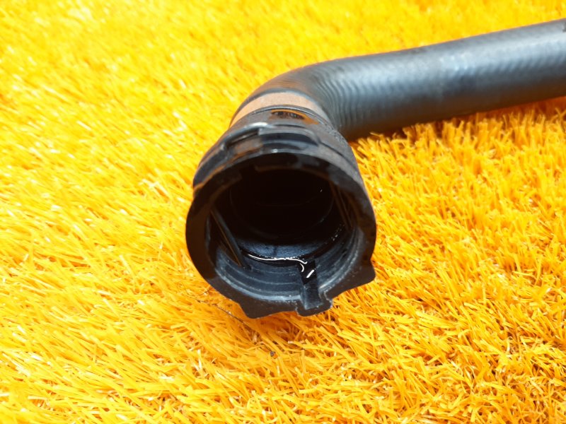 Патрубок системы охлаждения, 1000 рублей, Красноярск