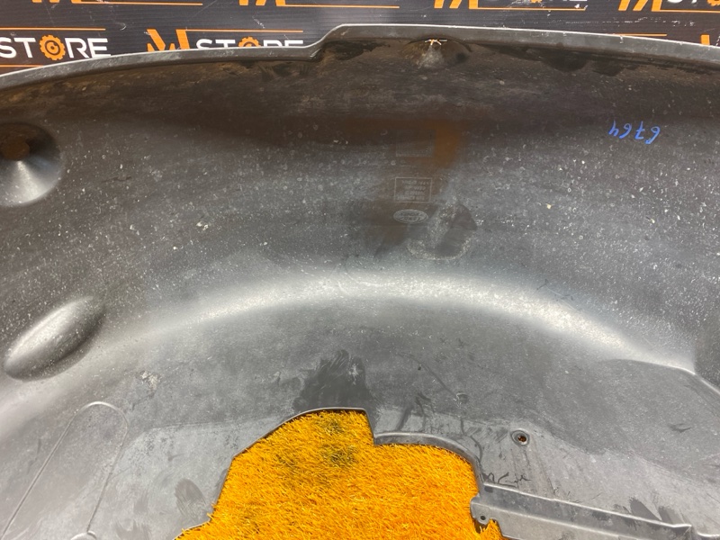 подкрылок, 1500 рублей, Красноярск