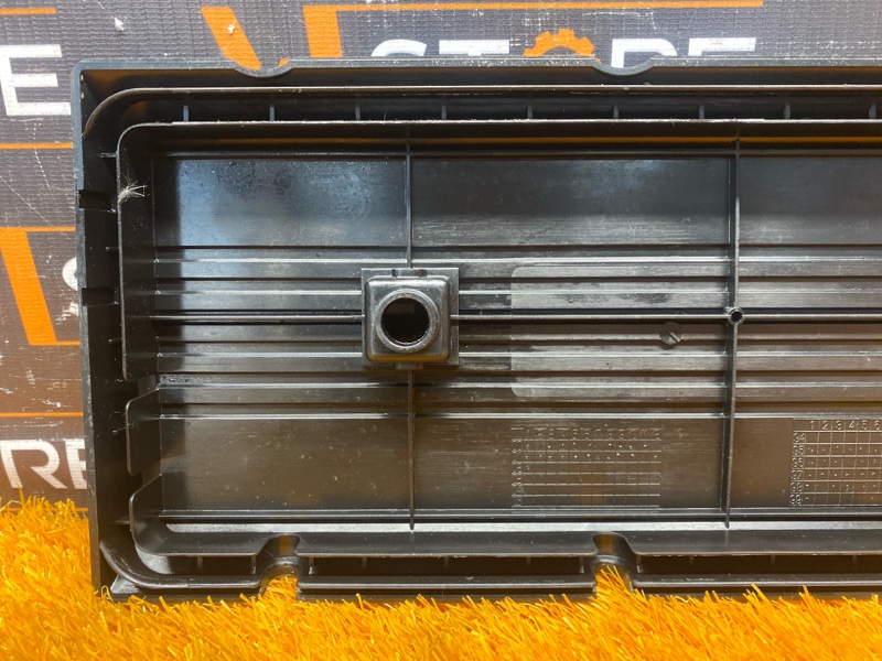 крышка двигателя, 1000 рублей, Красноярск