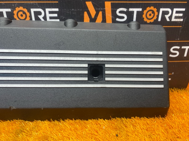 крышка двигателя, 1000 рублей, Красноярск