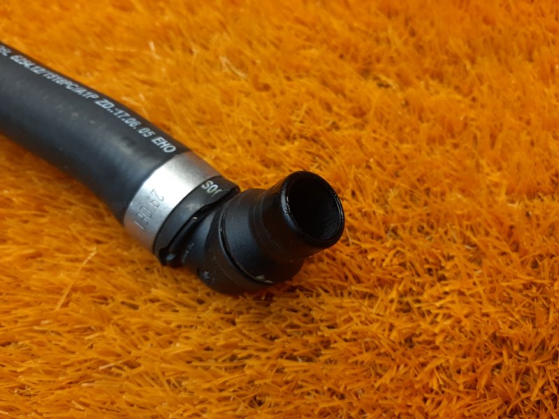 Патрубок системы охлаждения, 500 рублей, Красноярск