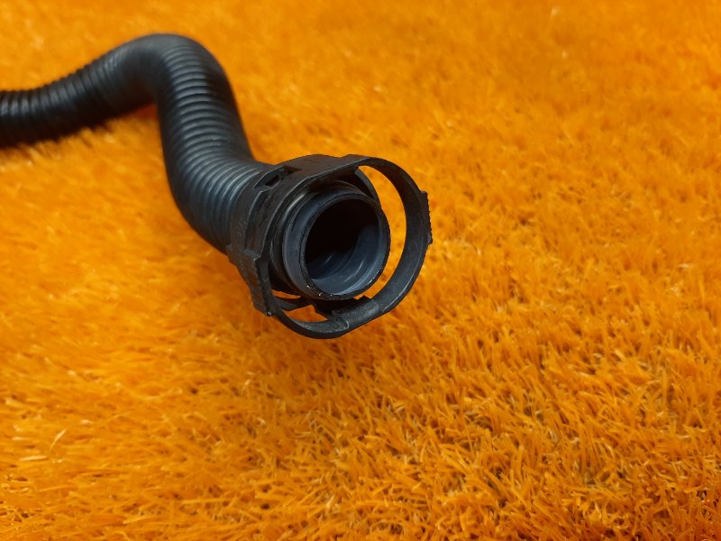 патрубок насоса продувки катализатора, 700 рублей, Красноярск