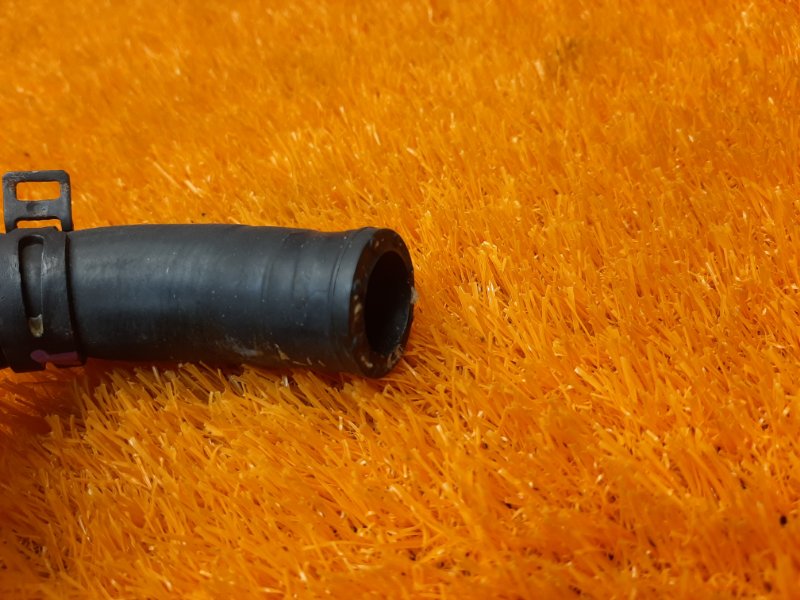 Патрубок системы охлаждения, 1000 рублей, Красноярск