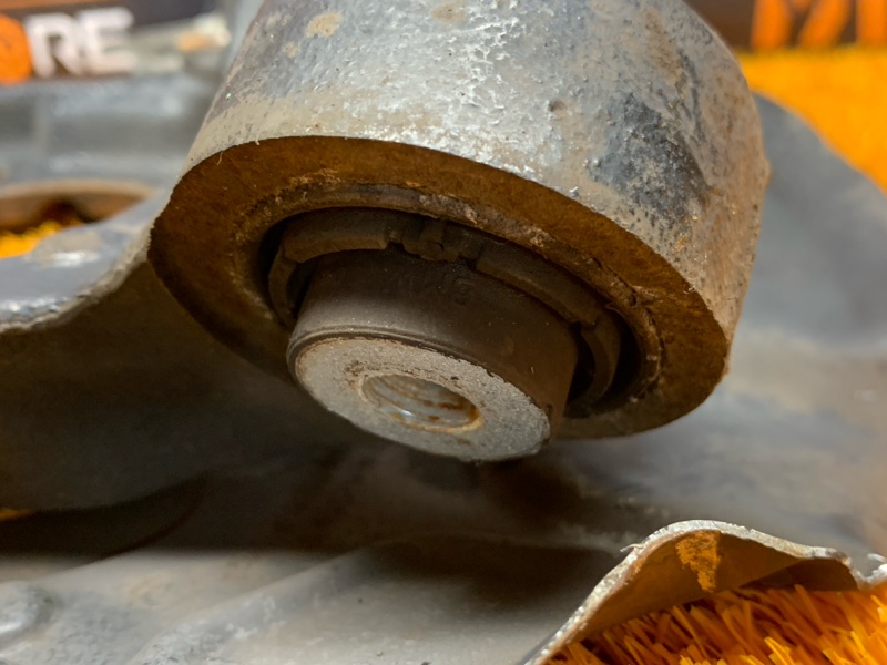 кулак поворотный, 2000 рублей, Красноярск