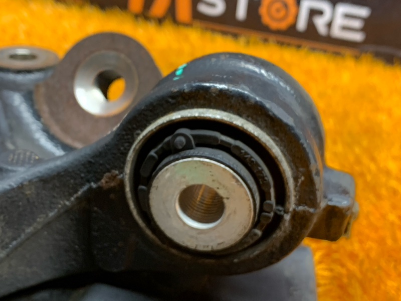 кулак поворотный, 2000 рублей, Красноярск