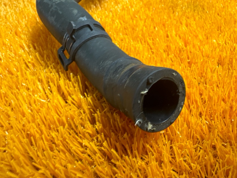 Патрубок системы охлаждения, 2000 рублей, Красноярск