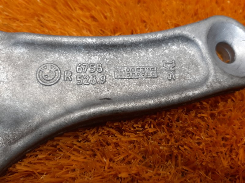 Кронштейн стойки стабилизатора, 340 рублей, Красноярск