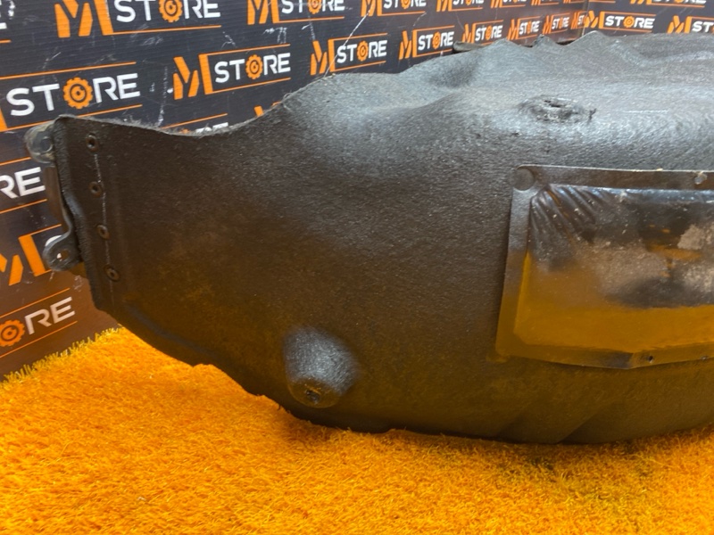 подкрылок, 2000 рублей, Красноярск