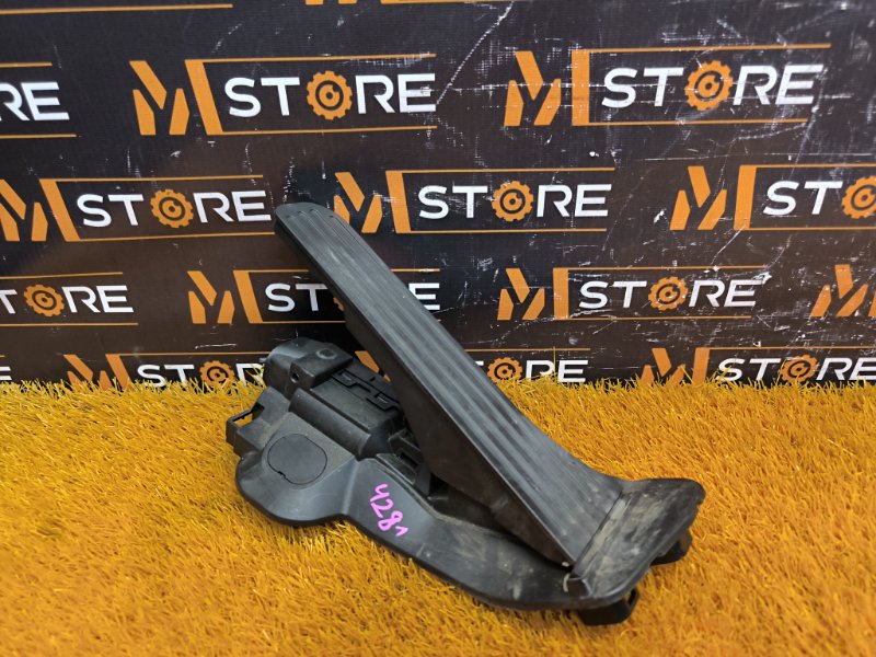 педаль газа, 700 рублей, Красноярск