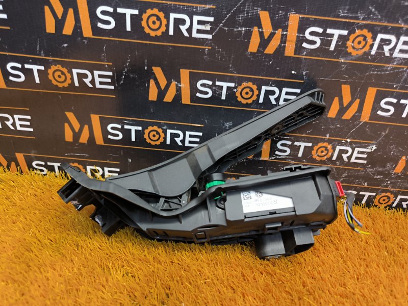 педаль газа, 700 рублей, Красноярск