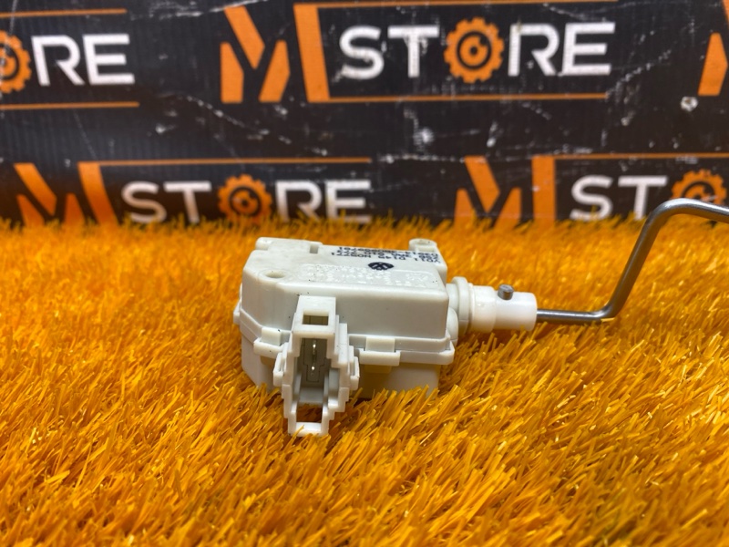 Замок лючка бензобака, 1040 рублей, Красноярск