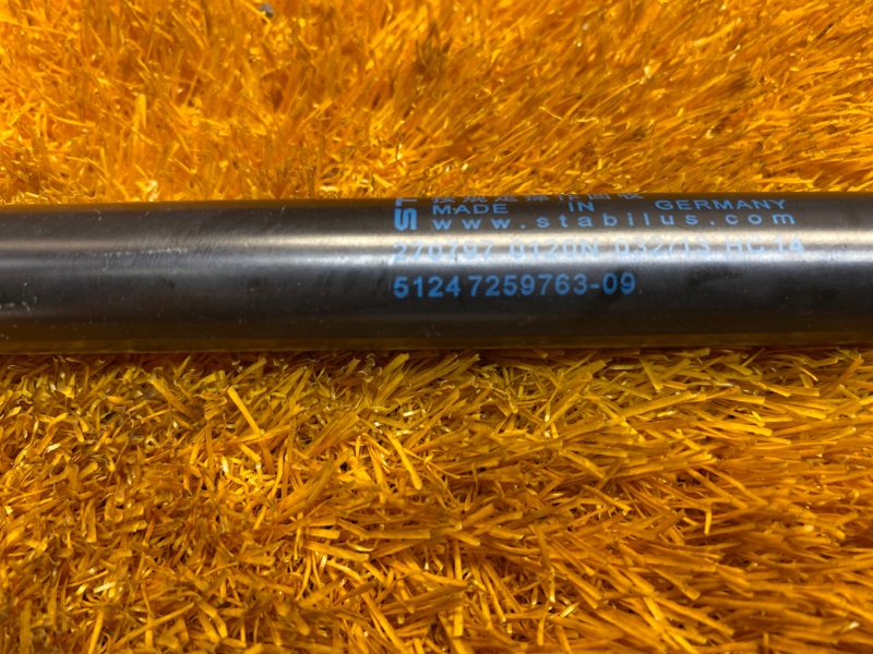 амортизатор багажника, 450 рублей, Красноярск