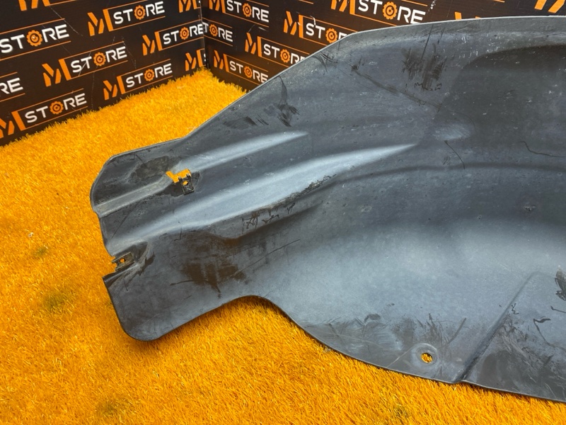 подкрылок, 1500 рублей, Красноярск