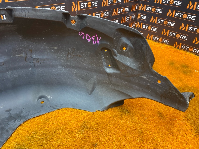 подкрылок, 1500 рублей, Красноярск