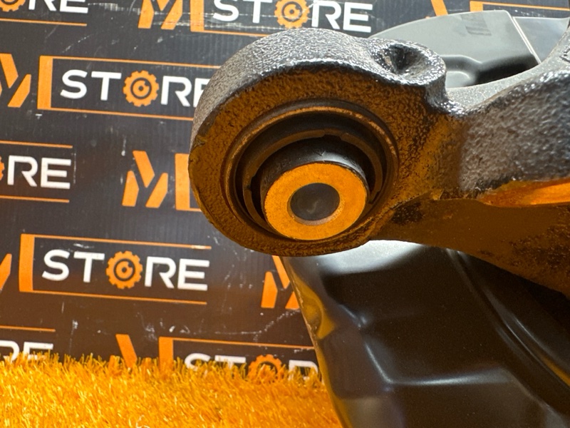 кулак поворотный, 1700 рублей, Красноярск