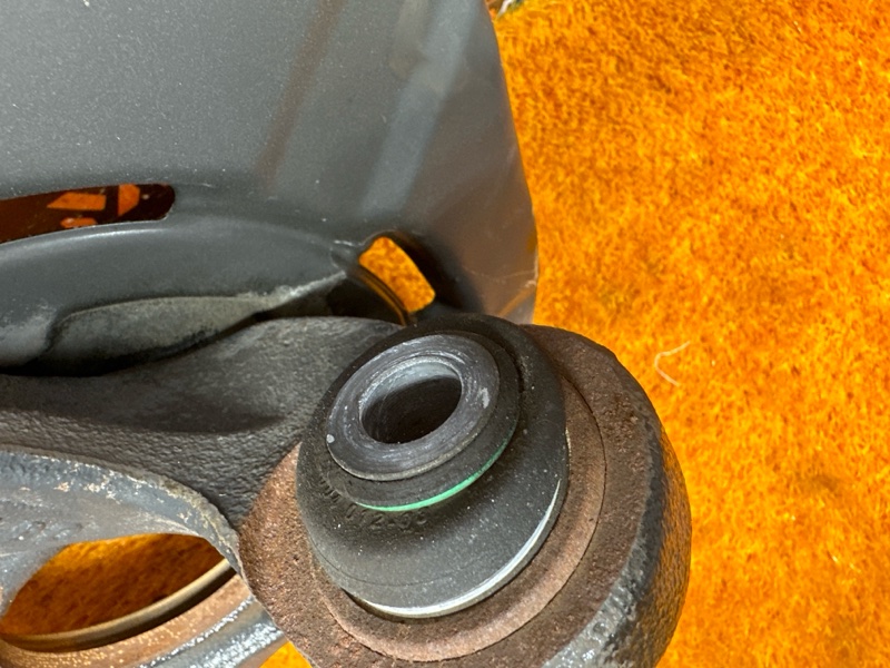 кулак поворотный, 1700 рублей, Красноярск