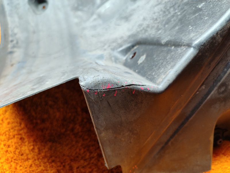 подкрылок, 1700 рублей, Красноярск