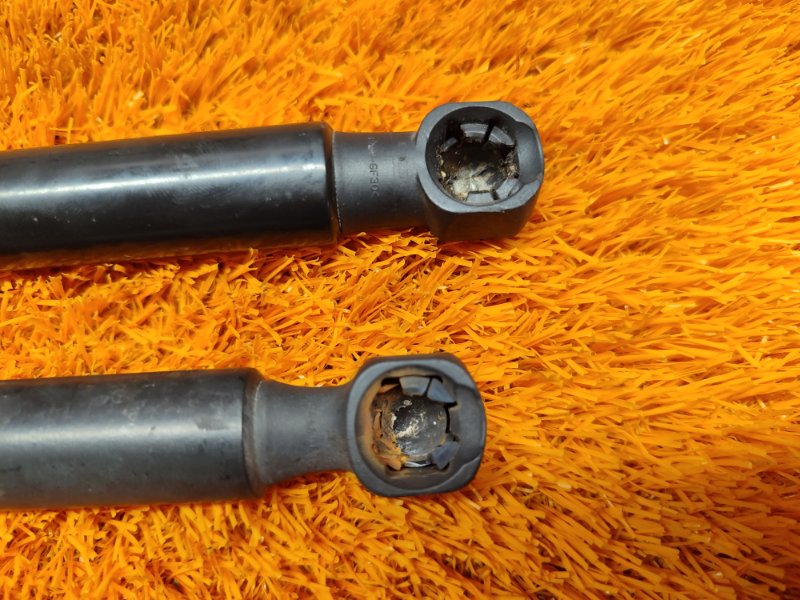 амортизатор багажника, 600 рублей, Красноярск